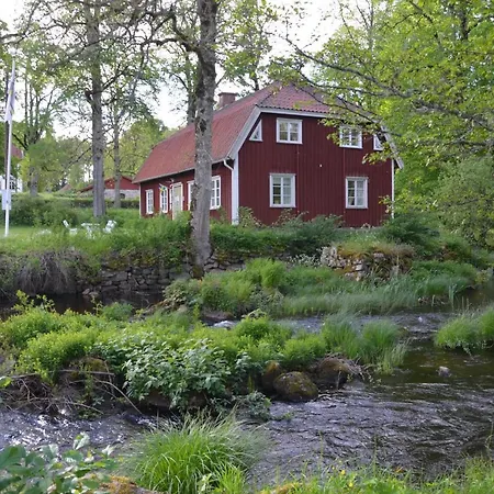 Vandrarhemmet Aras Saeteri Och Traedgardar Exterior photo