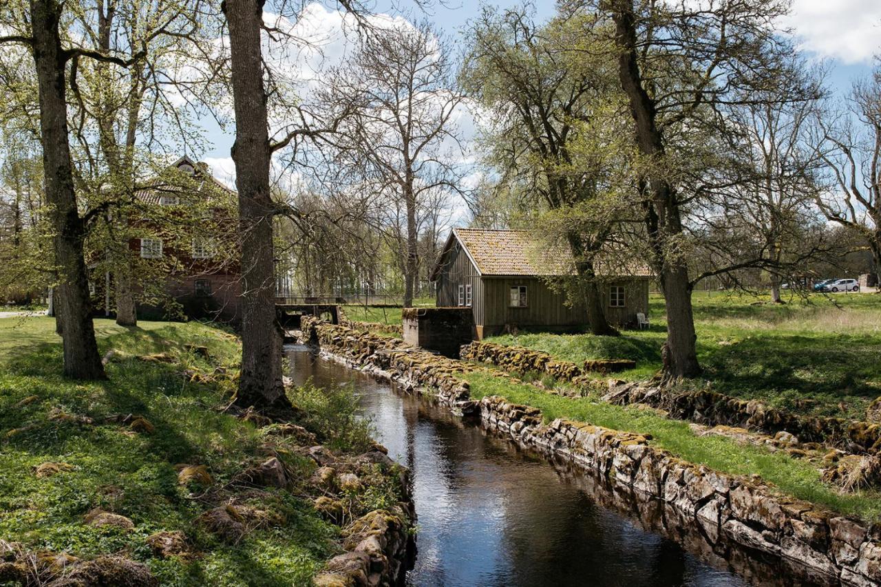 Saeteri Och Traedgardar Country house